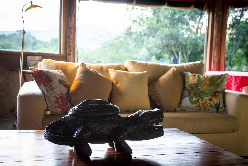 House In The Wild Guest House Maasai Mara Eksteriør bilde