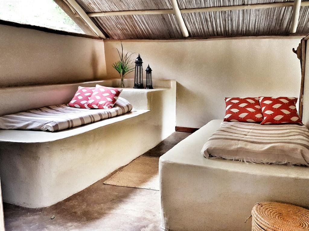 House In The Wild Guest House Maasai Mara Eksteriør bilde