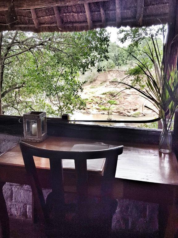 House In The Wild Guest House Maasai Mara Eksteriør bilde