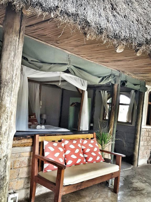 House In The Wild Guest House Maasai Mara Eksteriør bilde