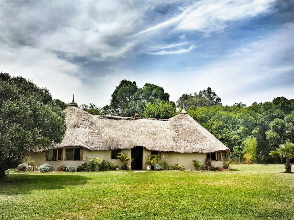 House In The Wild Guest House Maasai Mara Eksteriør bilde